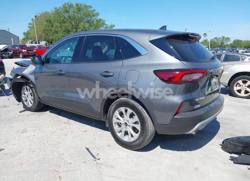 Photo 3 of 2024 Ford Escape ACTIVE (VIN 1FMCU0GN1RUB28672)