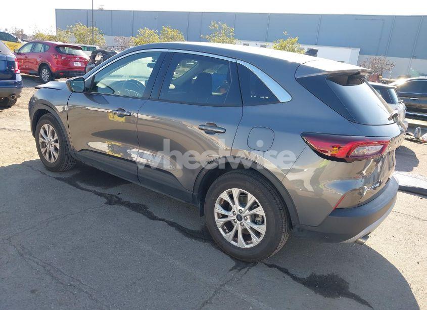 Photo 3 of 2023 Ford Escape ACTIVE (VIN 1FMCU0GN2PUB35451)