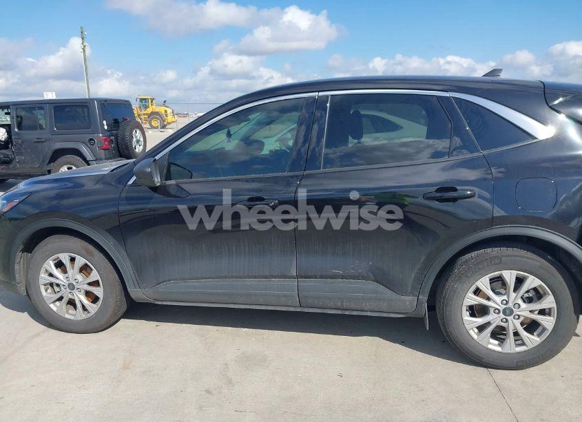 Photo 14 of 2024 Ford Escape ACTIVE (VIN 1FMCU0GN2RUA60575)