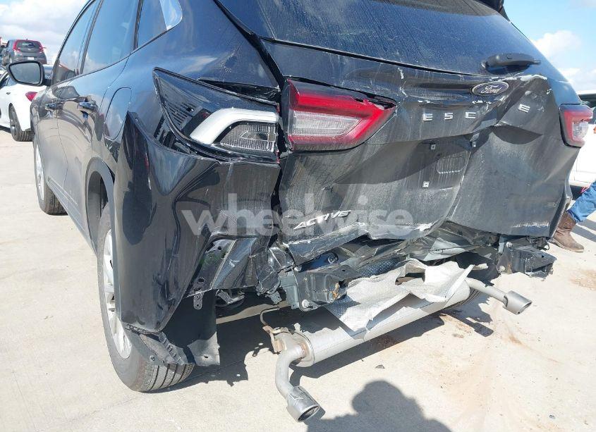 Photo 6 of 2024 Ford Escape ACTIVE (VIN 1FMCU0GN2RUA60575)