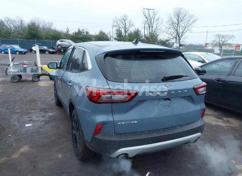 Photo 3 of 2024 Ford Escape ACTIVE (VIN 1FMCU0GN2RUB04557)