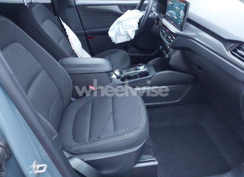 Photo 5 of 2024 Ford Escape ACTIVE (VIN 1FMCU0GN2RUB04557)