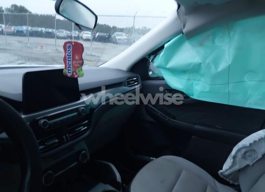 Photo 5 of 2024 Ford Escape (VIN 1FMCU0GN2RUB15736)