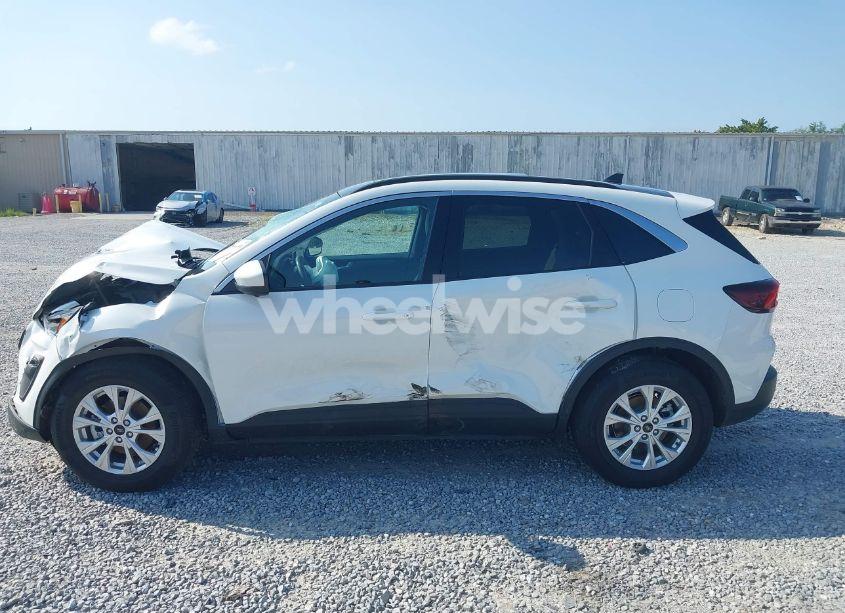 Photo 13 of 2023 Ford Escape ACTIVE (VIN 1FMCU0GN3PUA62509)