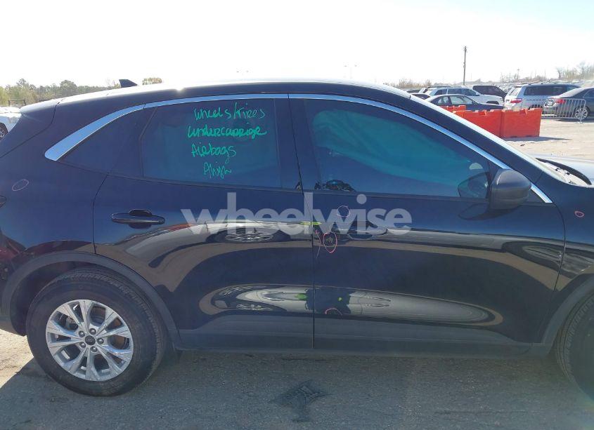Photo 13 of 2024 Ford Escape ACTIVE (VIN 1FMCU0GN3RUA27195)