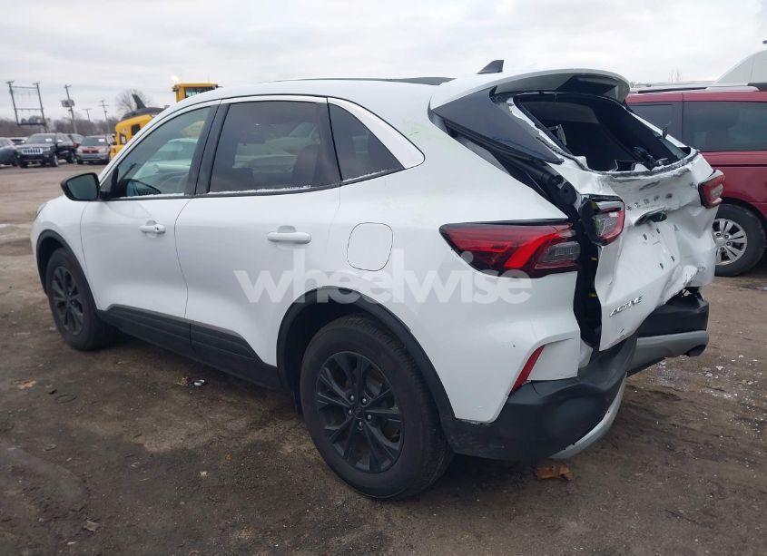 Photo 3 of 2024 Ford Escape ACTIVE (VIN 1FMCU0GN3RUA91639)