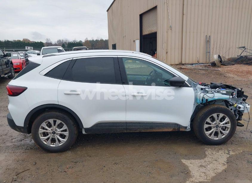 Photo 14 of 2023 Ford Escape ACTIVE (VIN 1FMCU0GN4PUA62390)