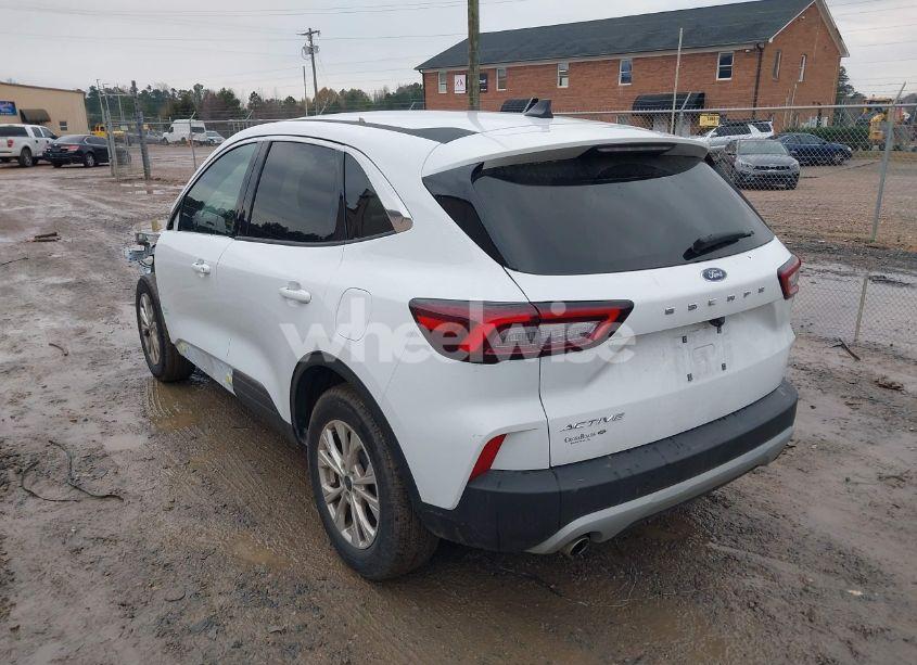 Photo 3 of 2023 Ford Escape ACTIVE (VIN 1FMCU0GN4PUA62390)
