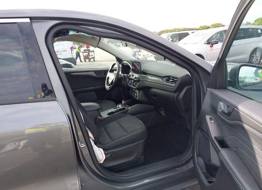 Photo 5 of 2023 Ford Escape ACTIVE (VIN 1FMCU0GN4PUB19591)