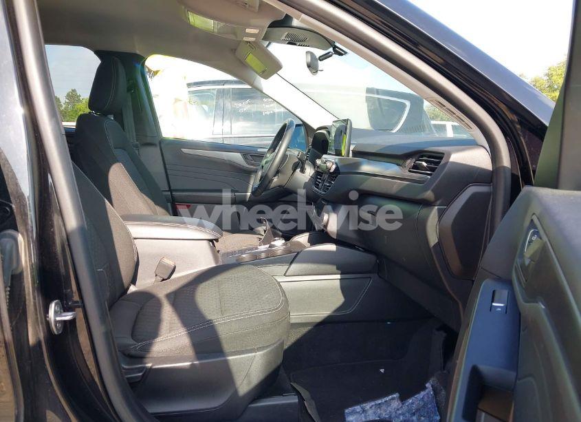 Photo 5 of 2024 Ford Escape ACTIVE (VIN 1FMCU0GN4RUA05108)