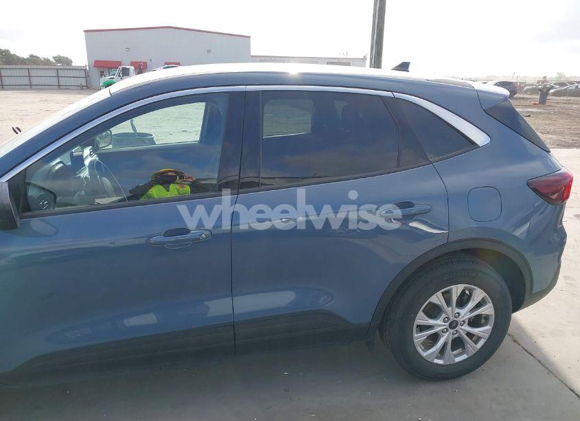 Photo 14 of 2024 Ford Escape ACTIVE (VIN 1FMCU0GN4RUA92668)