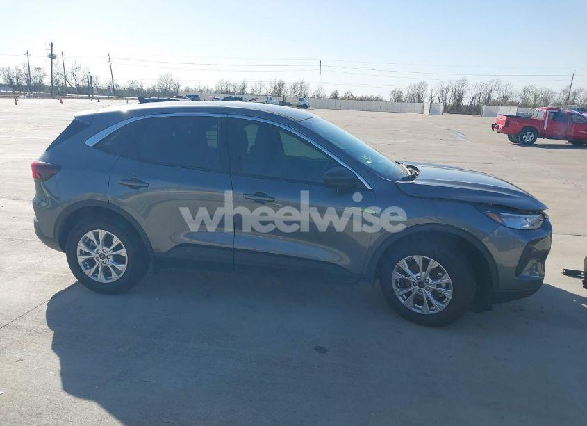 Photo 13 of 2024 Ford Escape ACTIVE (VIN 1FMCU0GN5RUB43403)