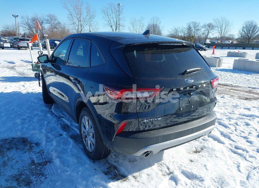 Photo 3 of 2025 Ford Escape ACTIVE (VIN 1FMCU0GN5SUA35224)