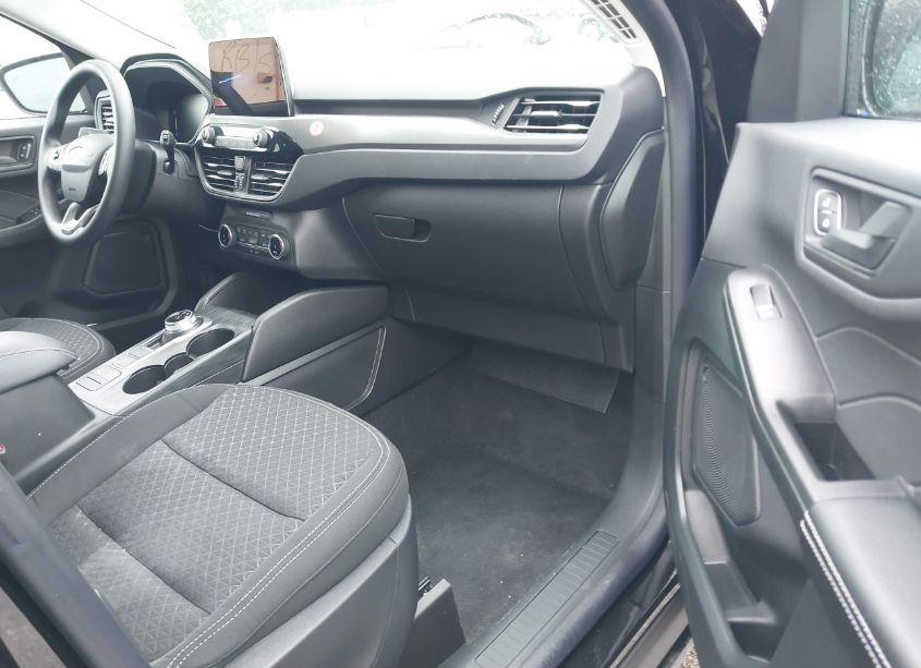 Photo 5 of 2025 Ford Escape ACTIVE (VIN 1FMCU0GN5SUA41766)