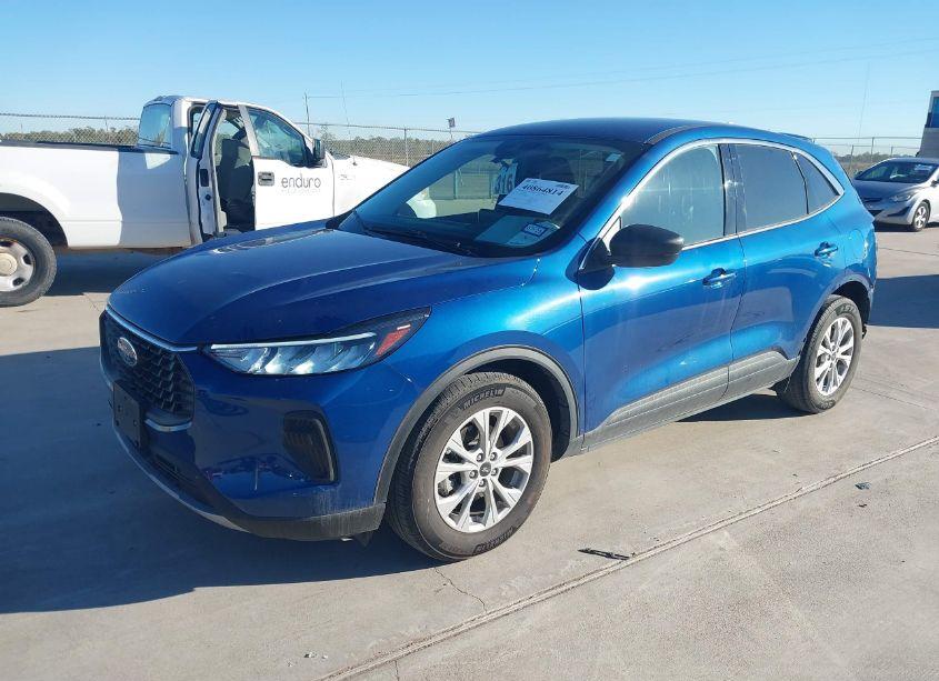 Photo 2 of 2023 Ford Escape ACTIVE (VIN 1FMCU0GN6PUA08640)