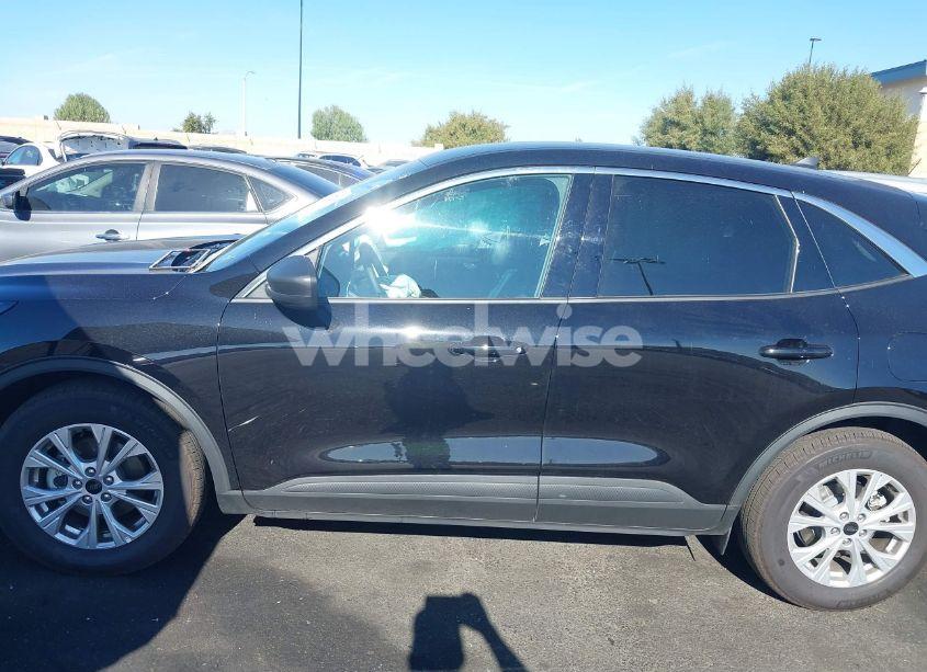 Photo 14 of 2024 Ford Escape ACTIVE (VIN 1FMCU0GN6RUB51753)