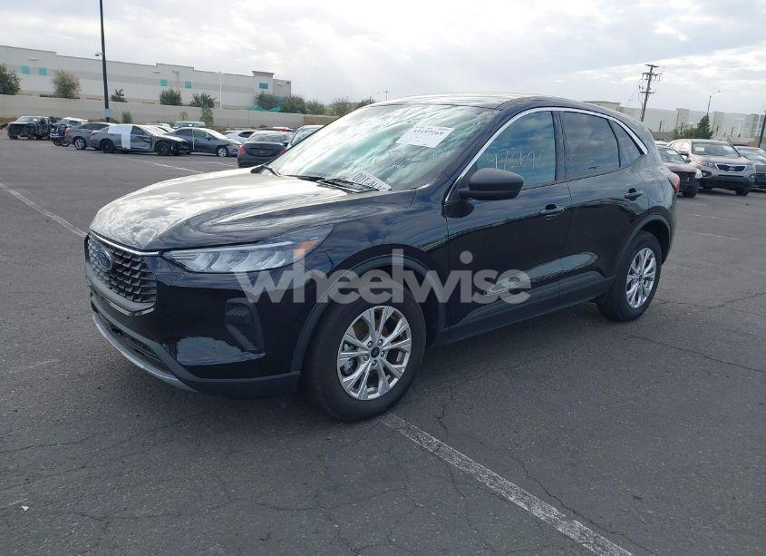 Photo 2 of 2024 Ford Escape ACTIVE (VIN 1FMCU0GN6RUB51753)