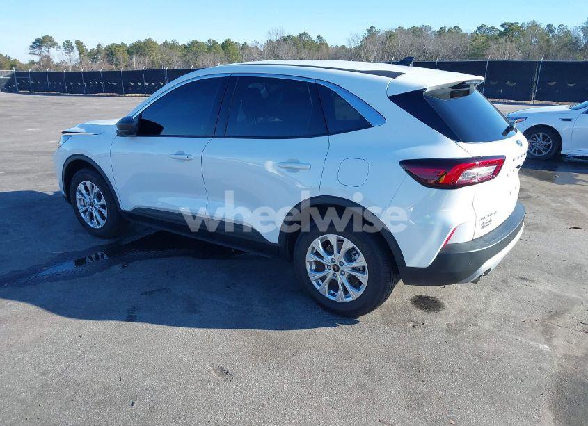 Photo 3 of 2024 Ford Escape ACTIVE (VIN 1FMCU0GN6RUB59450)