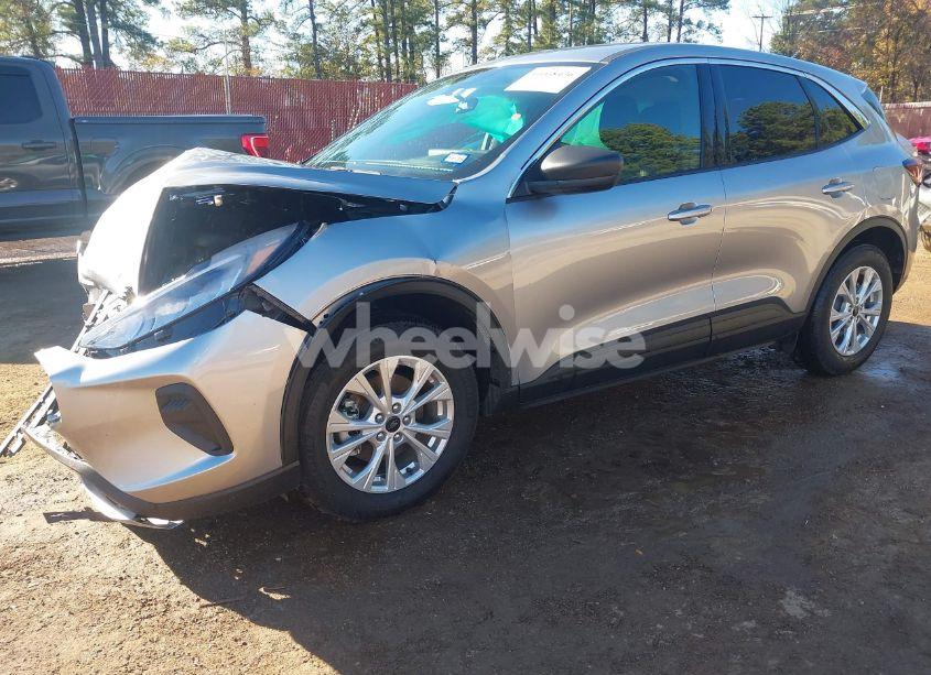 Photo 2 of 2023 Ford Escape ACTIVE (VIN 1FMCU0GN7PUB33761)