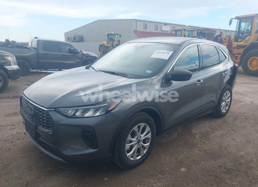 Photo 2 of 2024 Ford Escape ACTIVE (VIN 1FMCU0GN7RUA11887)