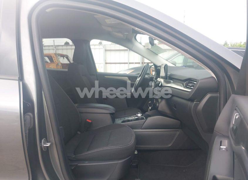 Photo 5 of 2024 Ford Escape ACTIVE (VIN 1FMCU0GN7RUA11887)