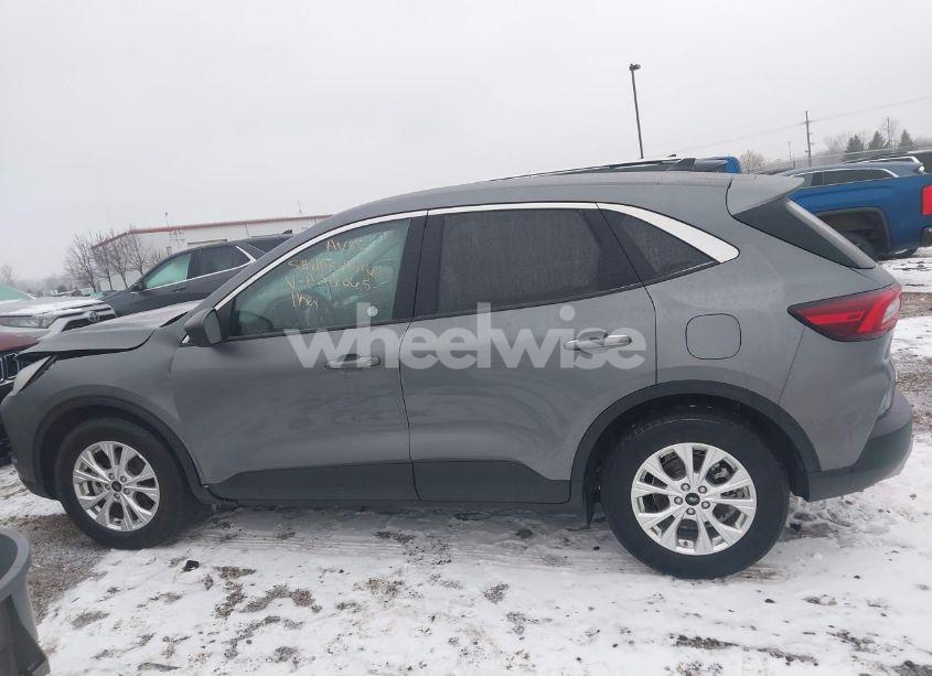 Photo 14 of 2024 Ford Escape ACTIVE (VIN 1FMCU0GN7RUA26065)