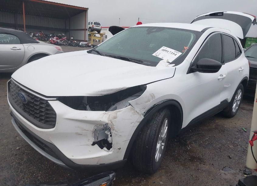 Photo 2 of 2023 Ford Escape ACTIVE (VIN 1FMCU0GN8PUA34706)