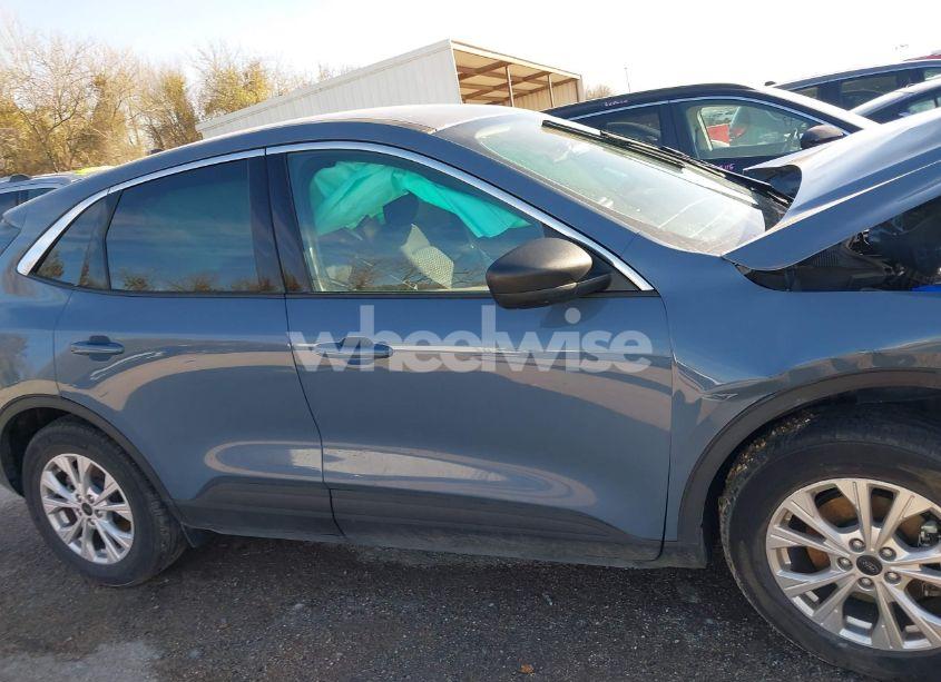 Photo 12 of 2024 Ford Escape ACTIVE (VIN 1FMCU0GN8RUA12725)