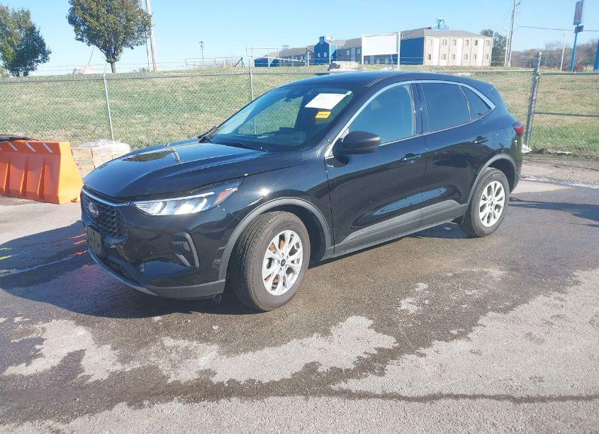 Photo 2 of 2024 Ford Escape ACTIVE (VIN 1FMCU0GN8RUA59754)