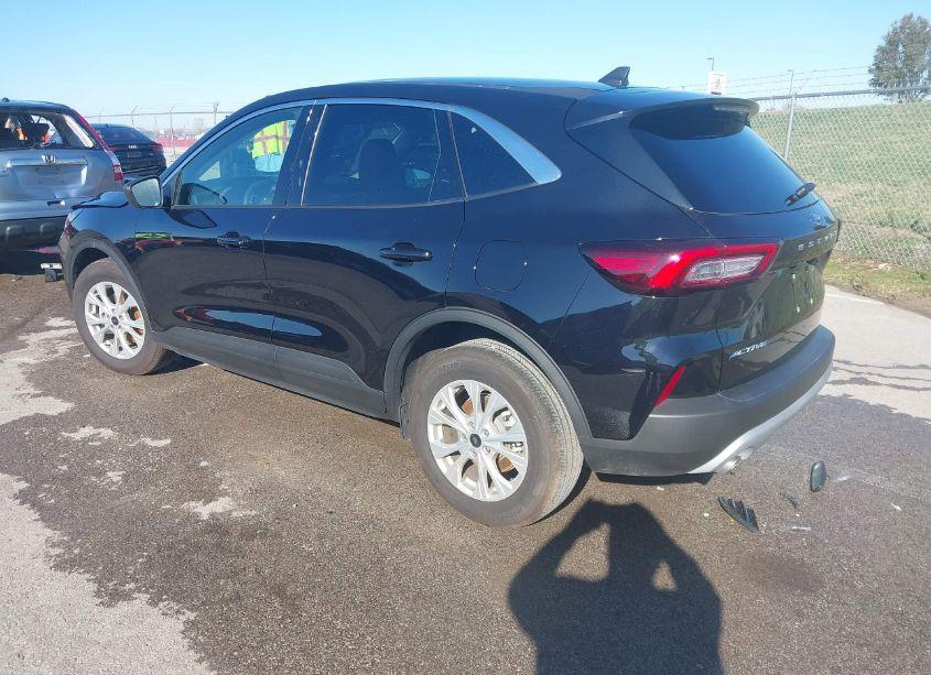 Photo 3 of 2024 Ford Escape ACTIVE (VIN 1FMCU0GN8RUA59754)