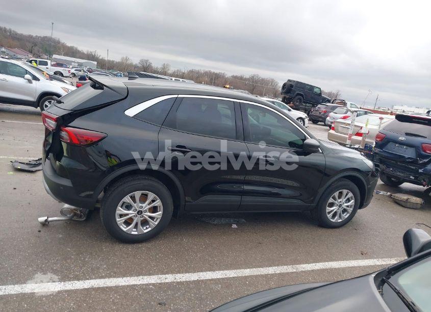 Photo 13 of 2024 Ford Escape ACTIVE (VIN 1FMCU0GN8RUB04921)