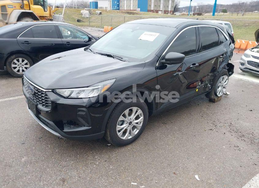 Photo 2 of 2024 Ford Escape ACTIVE (VIN 1FMCU0GN8RUB04921)