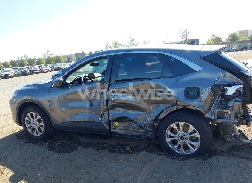 Photo 15 of 2024 Ford Escape ACTIVE (VIN 1FMCU0GN9RUA55700)