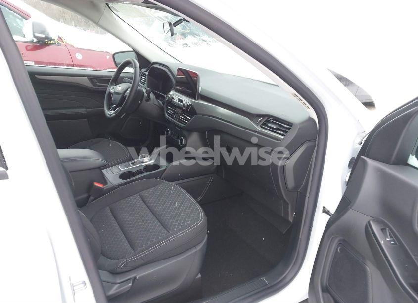 Photo 5 of 2024 Ford Escape ACTIVE (VIN 1FMCU0GN9RUA89703)