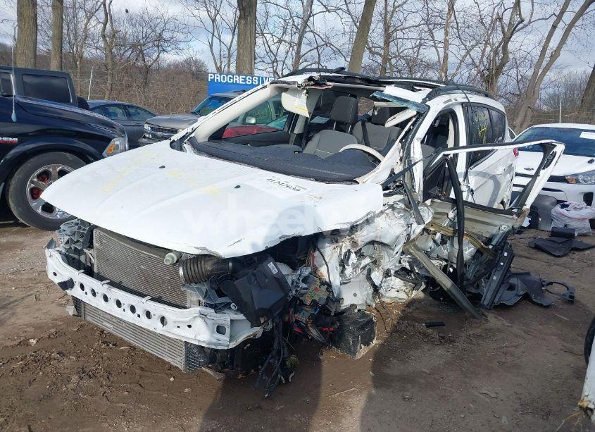 Photo 2 of 2013 Ford Escape SE (VIN 1FMCU0GX0DUA33997)