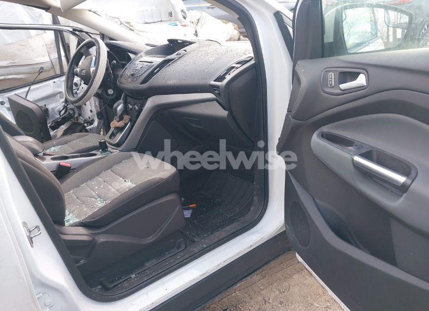 Photo 5 of 2013 Ford Escape SE (VIN 1FMCU0GX0DUA33997)