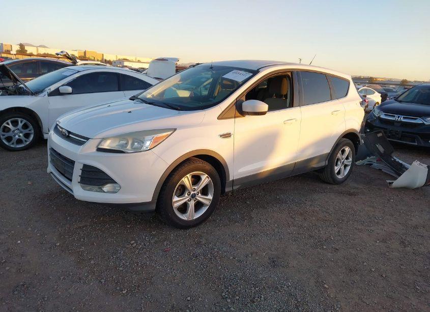 Photo 2 of 2013 Ford Escape SE (VIN 1FMCU0GX0DUA80673)