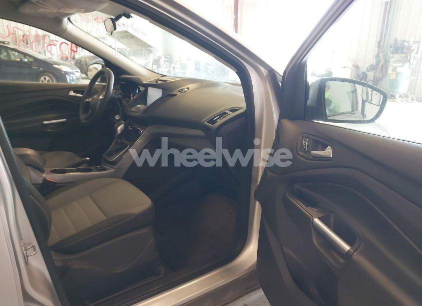 Photo 5 of 2013 Ford Escape SE (VIN 1FMCU0GX0DUB94379)