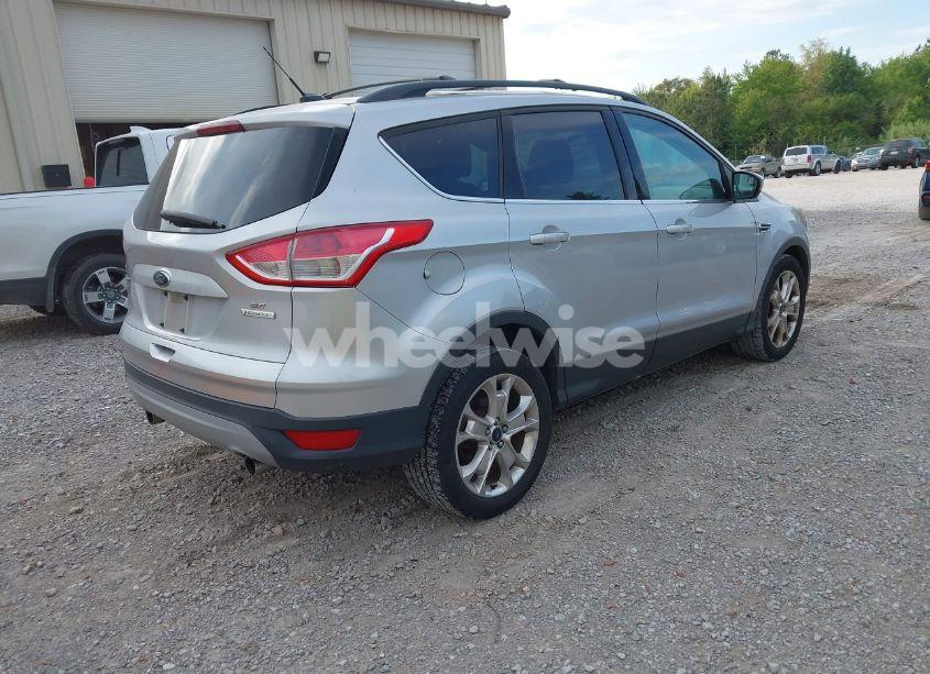 Photo 4 of 2013 Ford Escape SE (VIN 1FMCU0GX0DUD07165)