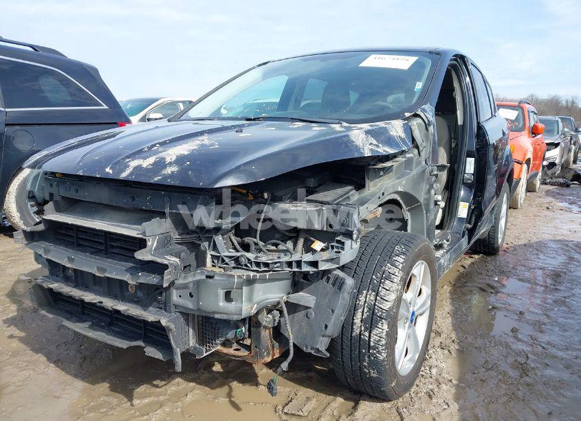 Photo 2 of 2013 Ford Escape SE (VIN 1FMCU0GX0DUD08753)