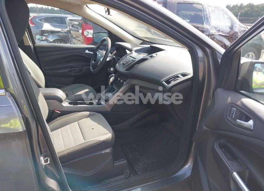 Photo 5 of 2013 Ford Escape SE (VIN 1FMCU0GX0DUD90385)