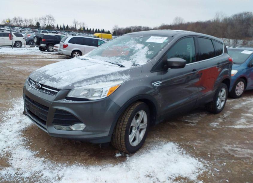 Photo 2 of 2014 Ford Escape SE (VIN 1FMCU0GX0EUA35928)