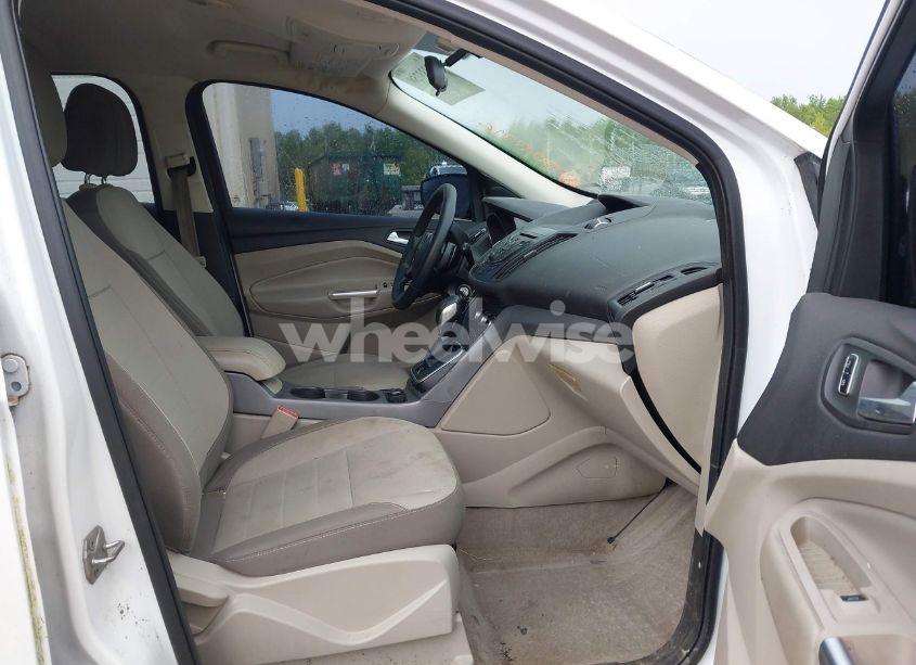 Photo 5 of 2014 Ford Escape SE (VIN 1FMCU0GX0EUB38802)