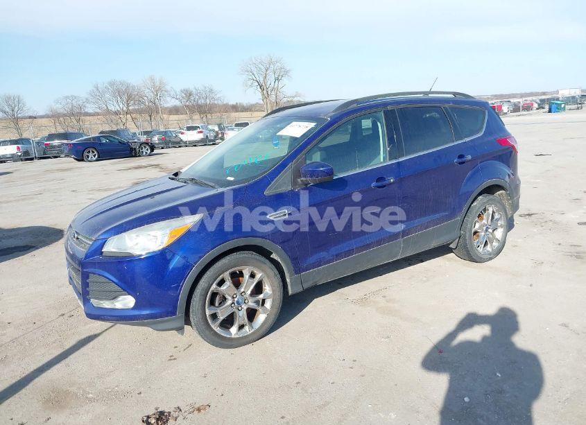 Photo 2 of 2014 Ford Escape SE (VIN 1FMCU0GX0EUB45748)