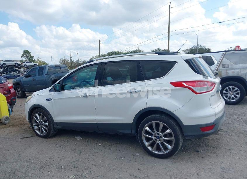 Photo 15 of 2014 Ford Escape SE (VIN 1FMCU0GX0EUB93329)