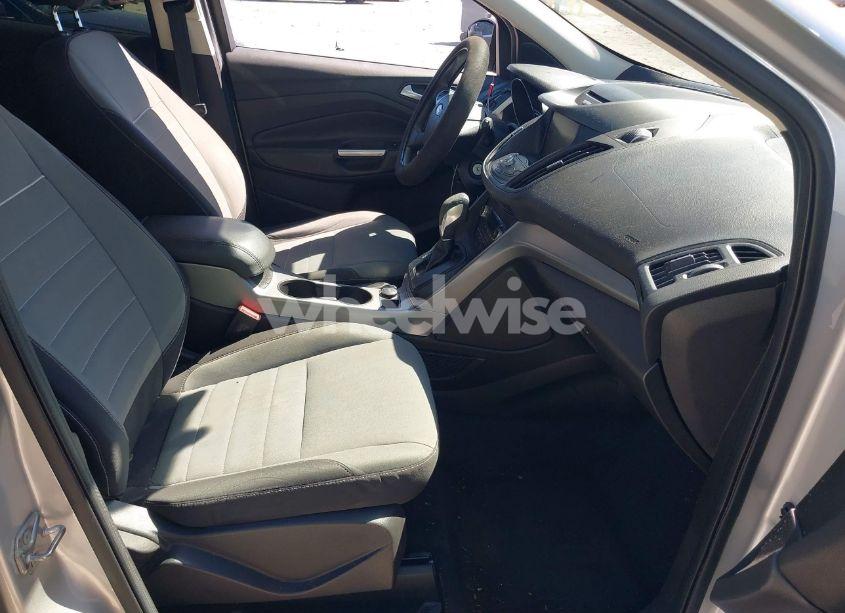 Photo 5 of 2015 Ford Escape SE (VIN 1FMCU0GX0FUA15650)