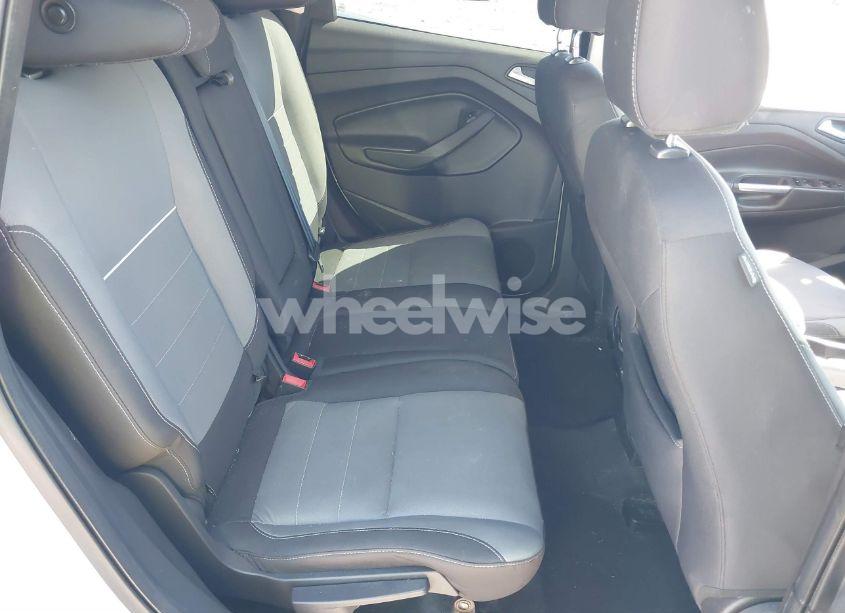 Photo 8 of 2015 Ford Escape SE (VIN 1FMCU0GX0FUA15650)