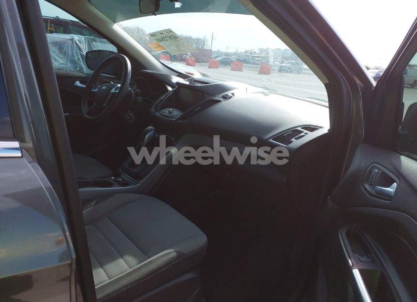 Photo 5 of 2015 Ford Escape SE (VIN 1FMCU0GX0FUA25160)