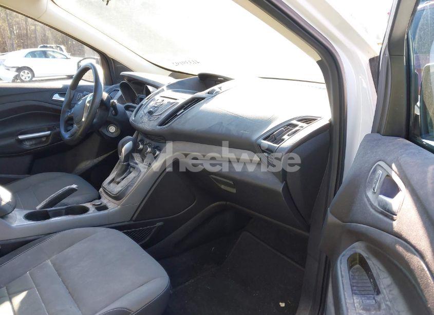 Photo 5 of 2015 Ford Escape SE (VIN 1FMCU0GX0FUA35624)