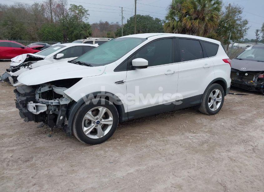 Photo 2 of 2015 Ford Escape SE (VIN 1FMCU0GX0FUA46364)
